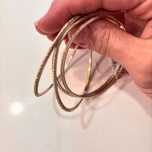 VTG Y2K 80s Sparkly Gold Tone 4 Stacking Bangle Bracelets - Picture 4 of 6